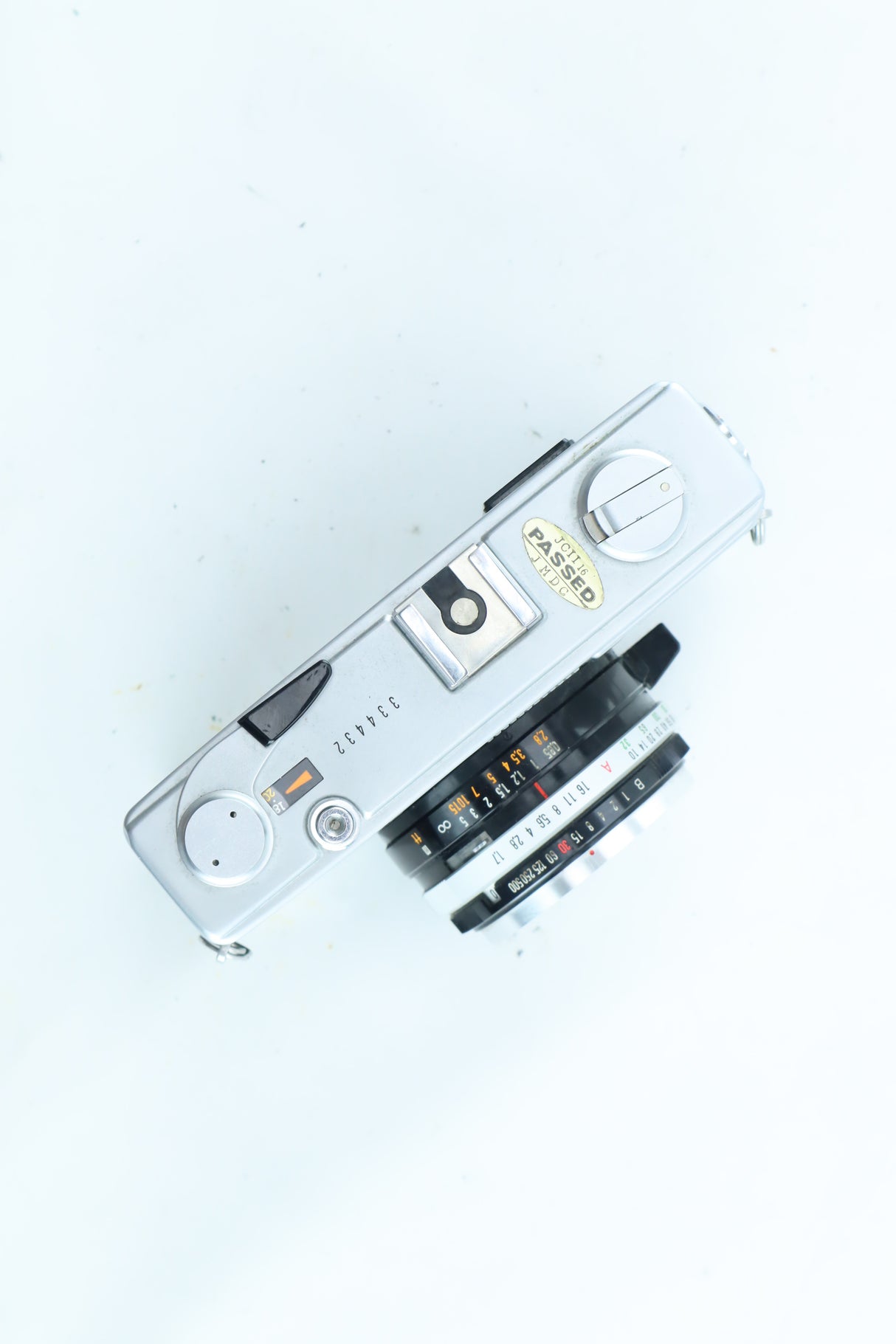 Olympus 35 SP with 42mm f/1.7 G. Zuiko | S/N: 334432