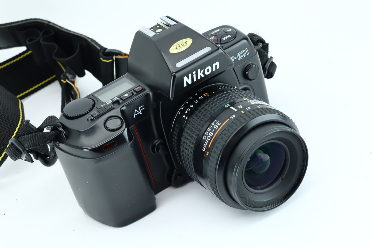 Nikon AF F-801 + AF NIKKOR 35-80mm 4-5,6