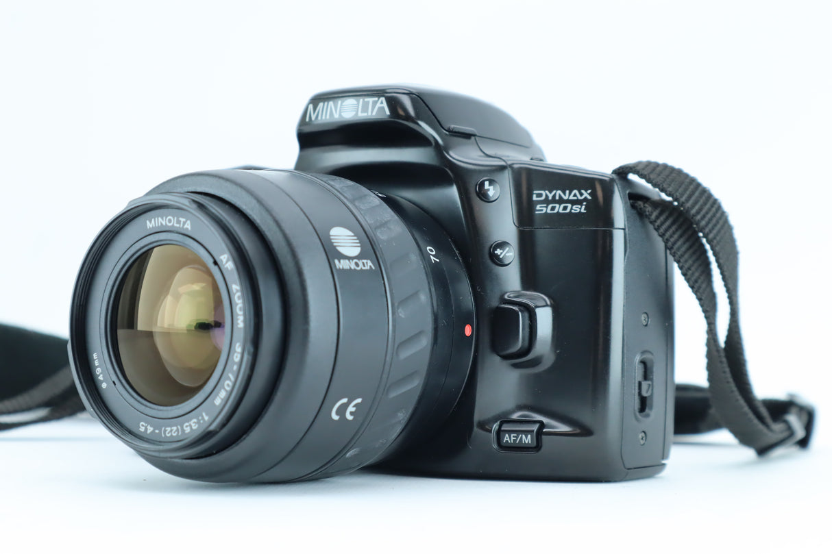 Minolta Dynax 500si with Minolta AF zoom 35-70mm 1:3.5-4.5 lens