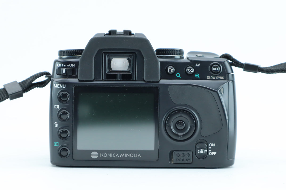 Konica Minolta Dynax 5D with AF zoom 35-70mm 1:3.5-4.5