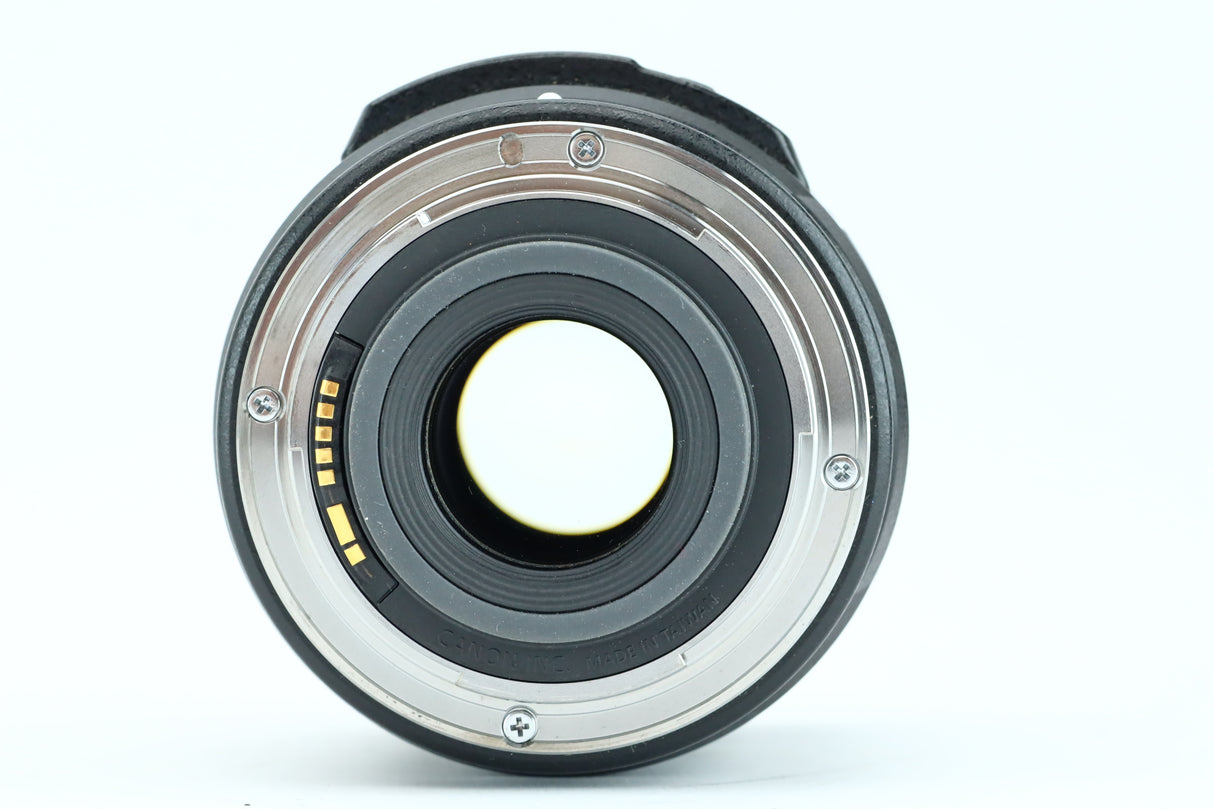 Canon EF-S 17-85 mm 4-5,6