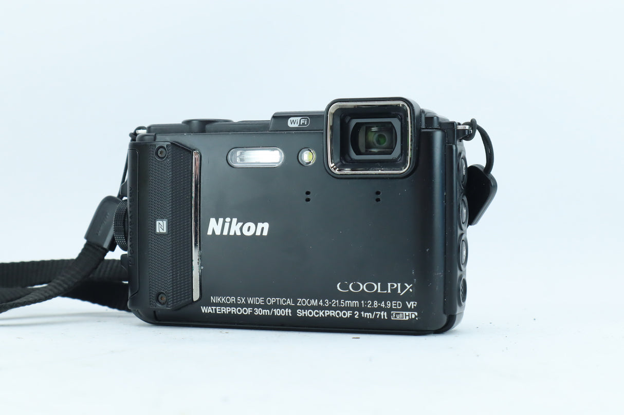 Nikon Coolpix W300 / AW130 Series
