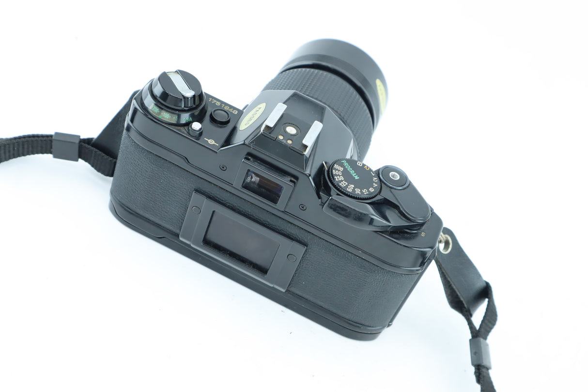 Canon AE-1 Program with Canon lens FD 135mm 2,8