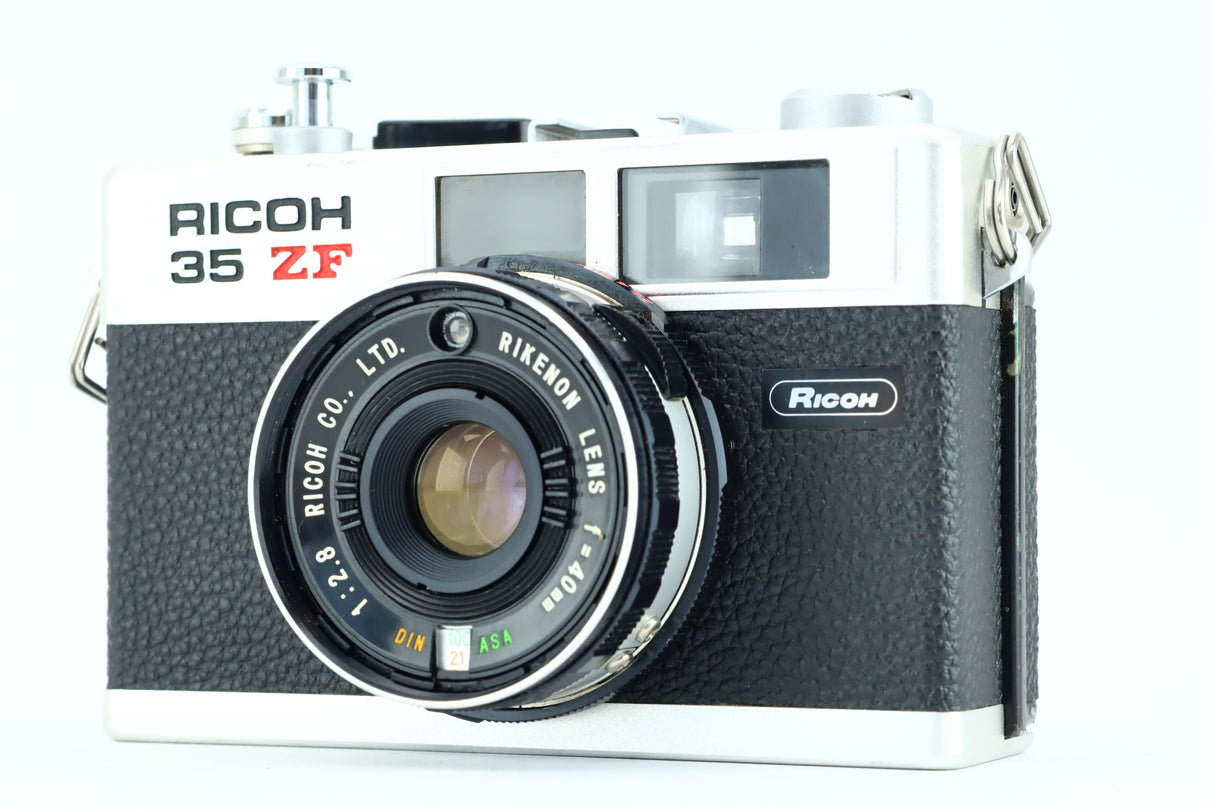 Ricoh 35ZF+40mm 2,8