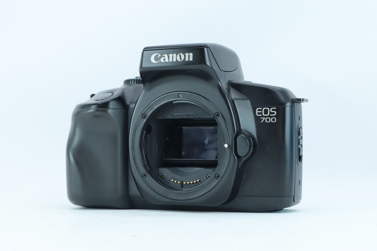 Canon EOS 700