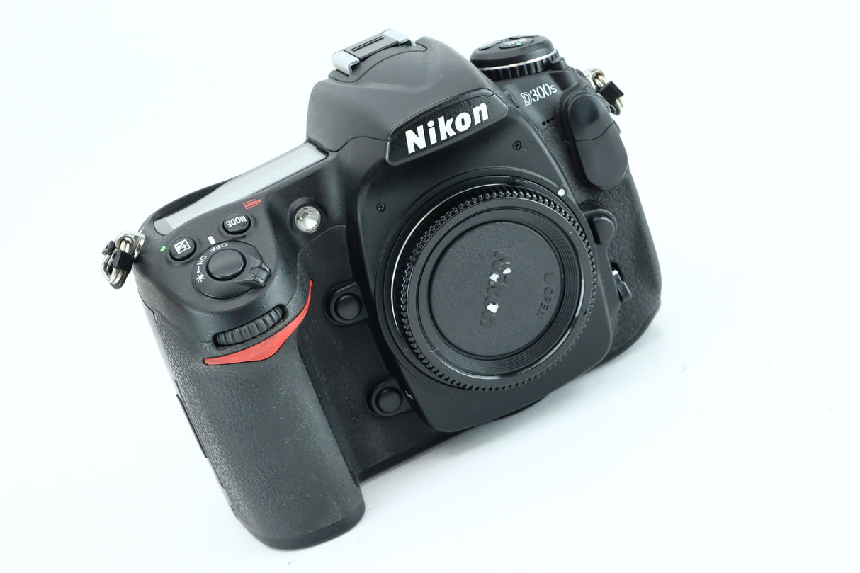 Nikon D300S