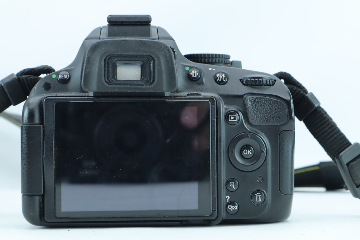 Nikon D5100 Kit with AF-S DX Nikkor 18-55mm f/3.5-5.6G