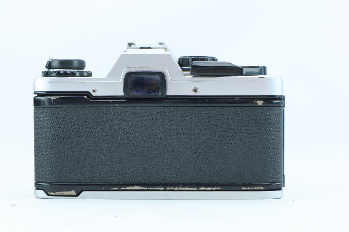 Olympus OM-10 35mm SLR Kit with Sigma Zoom 28-80mm f/3.5-4.5