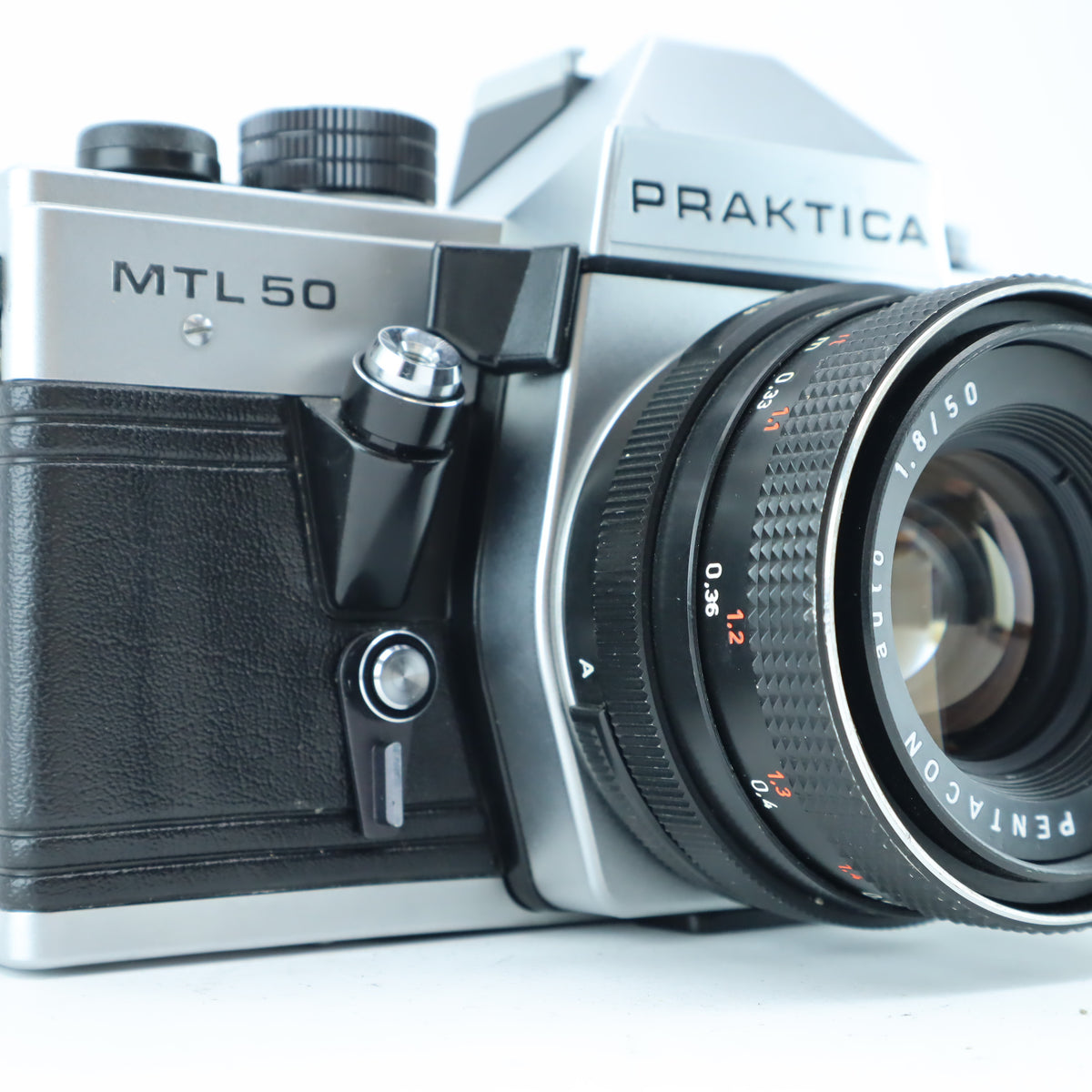 Appareil Photo Argentique Praktica MTL 50 avec Objectif Pentacon Auto 50mm f/1.8 MC - Photo, audio & vidéo Appareil Photo Argentique Praktica MTL 50 avec Objectif Pentacon Auto 50mm f/1.8 MC - Photo, audio & vidéo