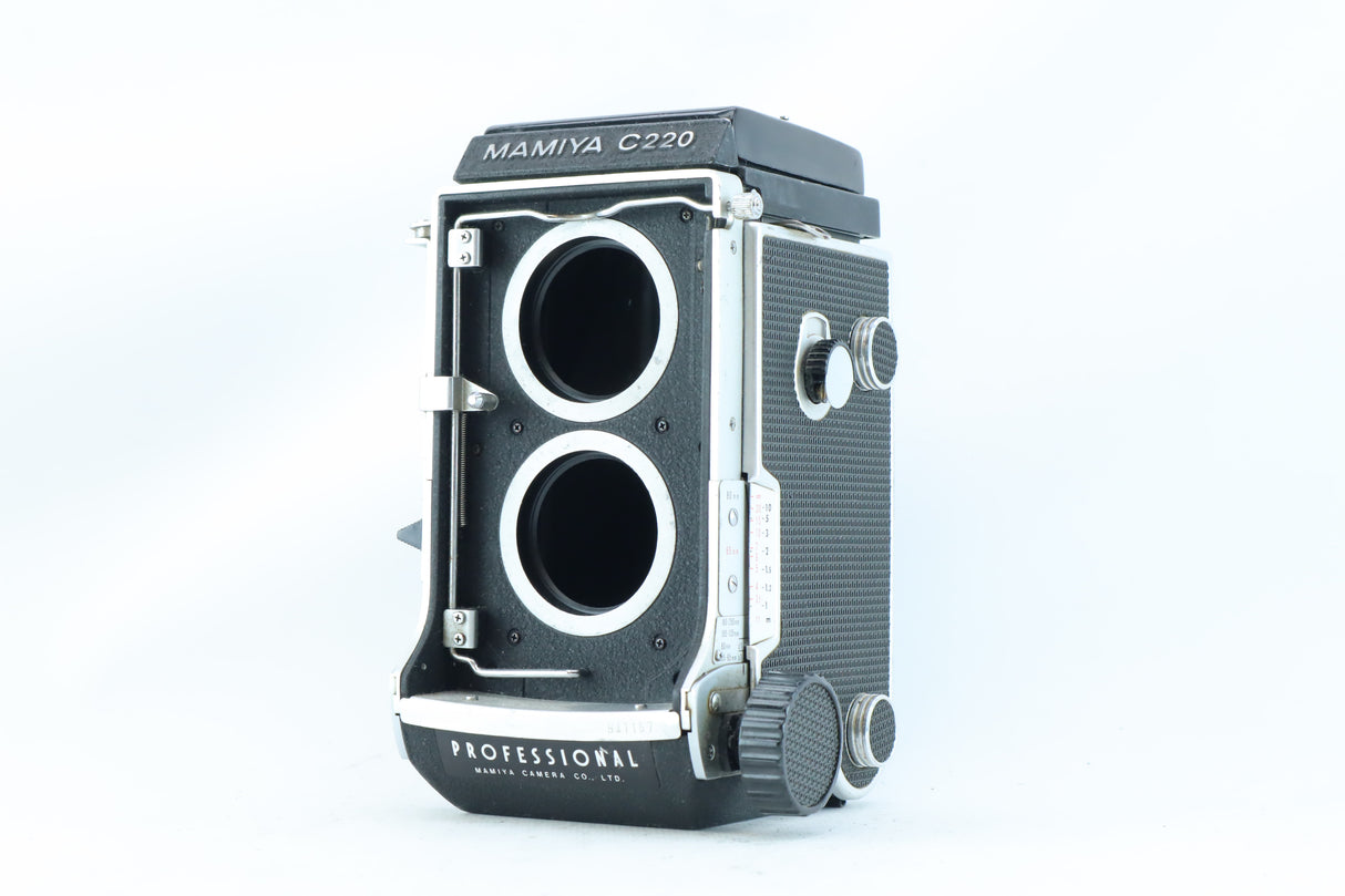 Mamiya C220 Medium Format TLR