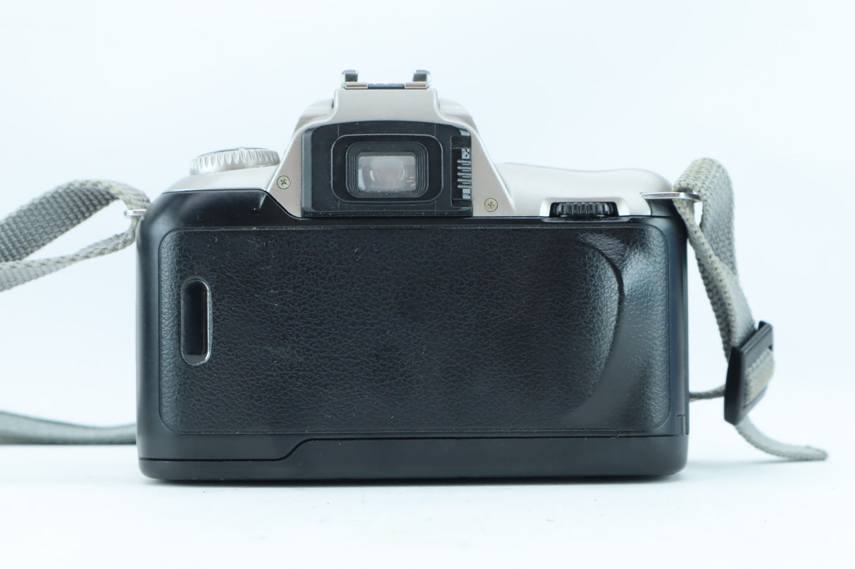 Nikon F55 35mm SLR Kit with AF Nikkor 28-80mm f/3.3-5.6