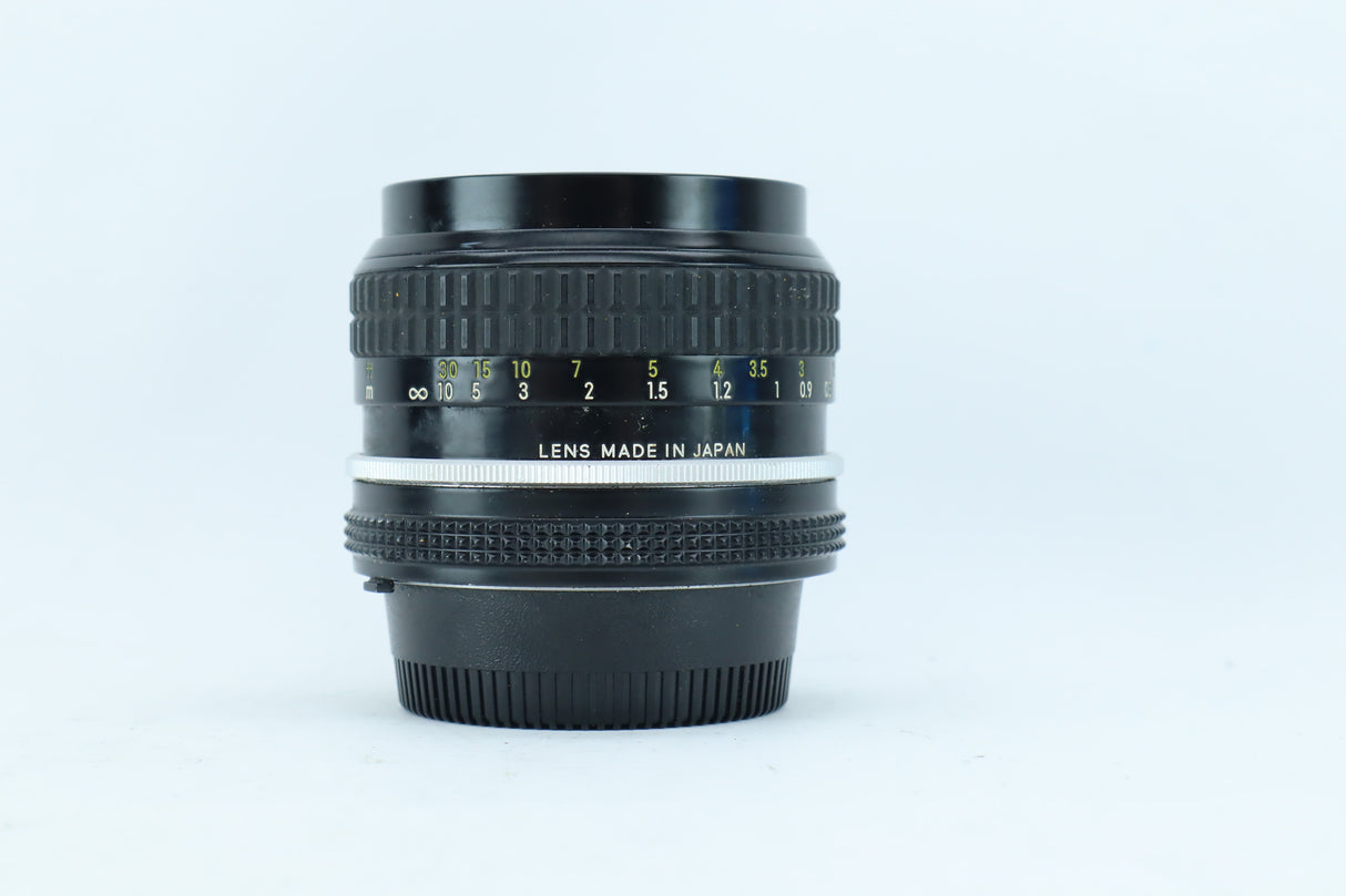 Nikon Nikkor 50mm f/2