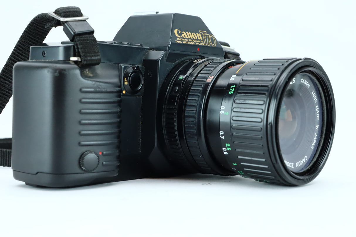 Canon T70 with Canon FD 35–70mm f/3.5–4.5