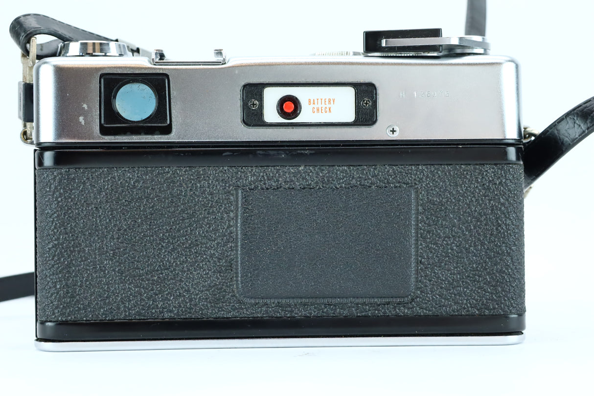Yashica Electro 35 GS – 35mm Rangefinder Camera