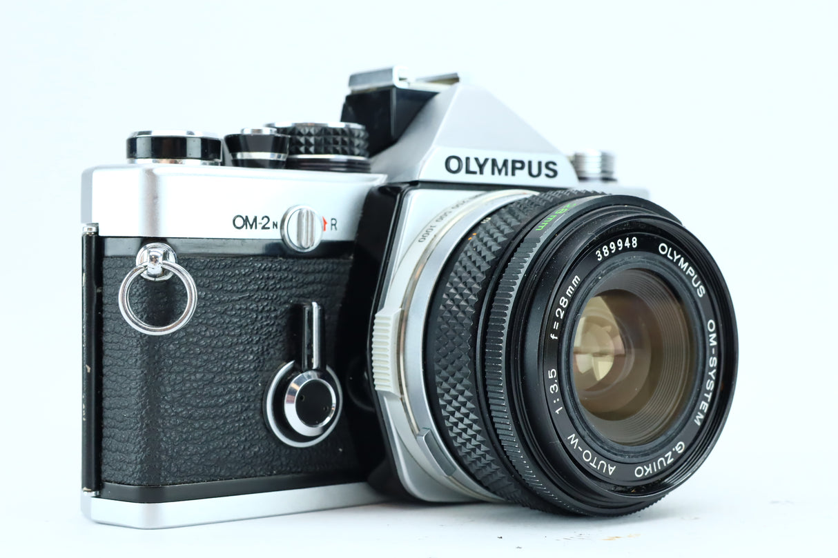 Olympus OM-2N + 28mm