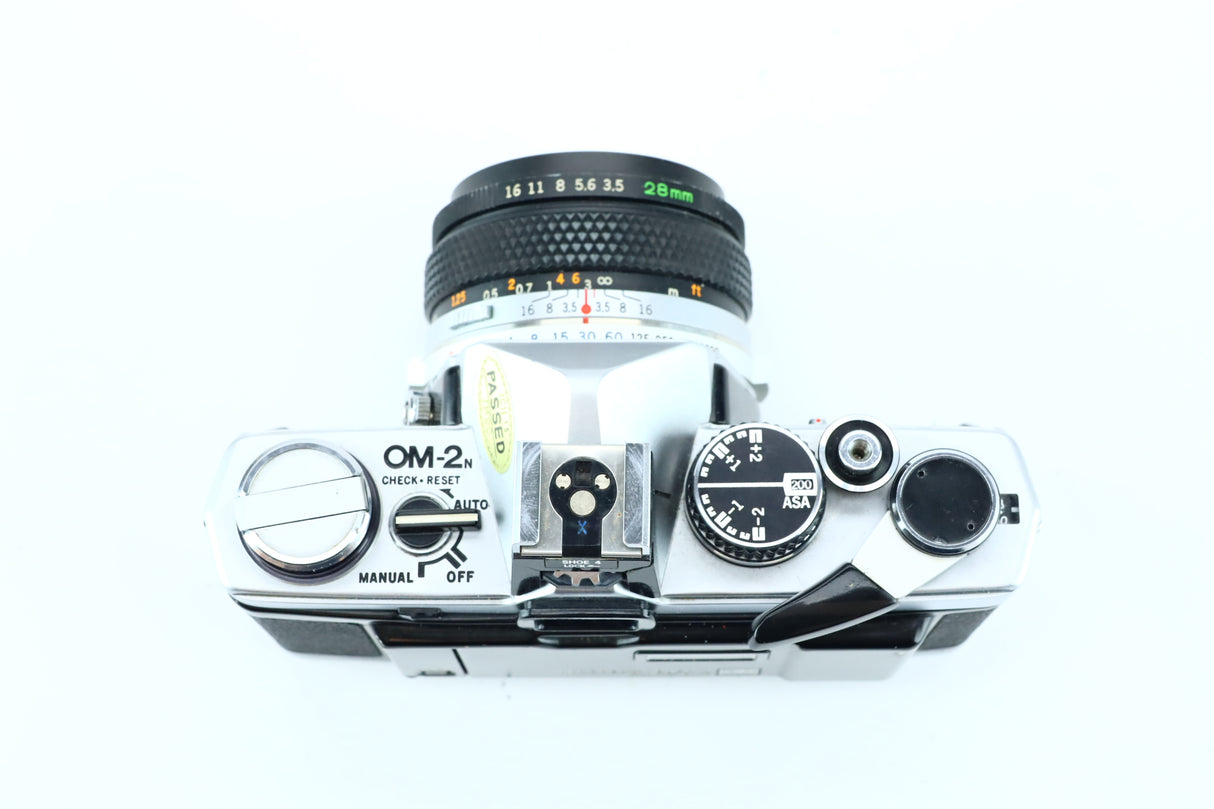 Olympus OM-2N + 28mm