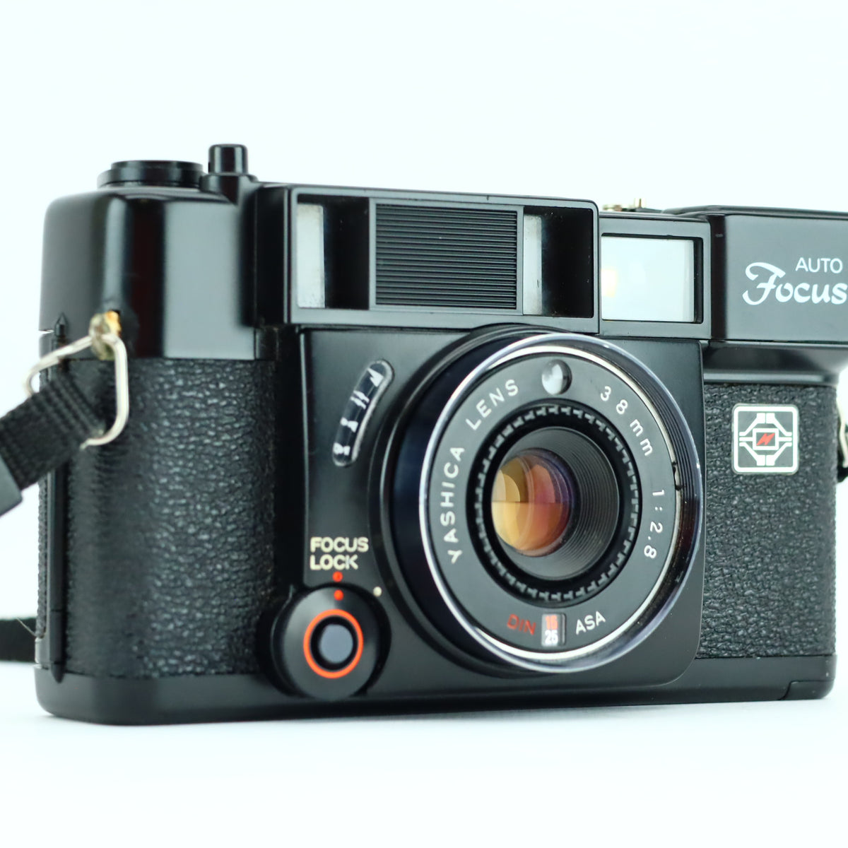 Yashica auto focus with Yashica 38mm 1:2.8 lens – Hard to Find 