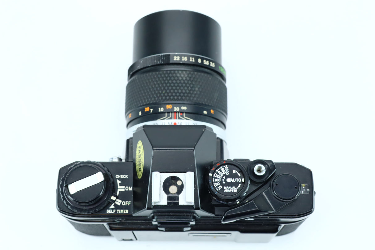 Olympus OM-10 E.Zuiko Auto-T 135mm f/3.5 Lens