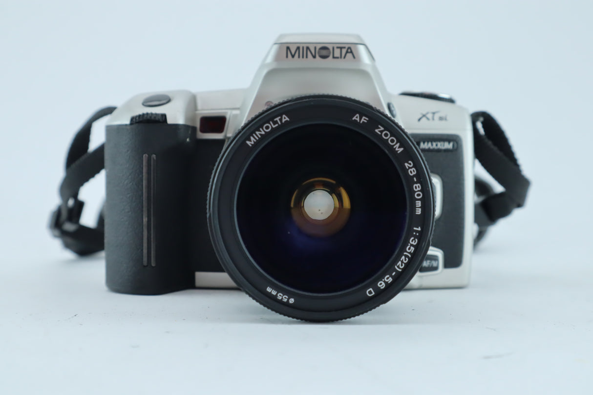Minolta XTsi with AF zoom 28-80mm 3,5-5,6