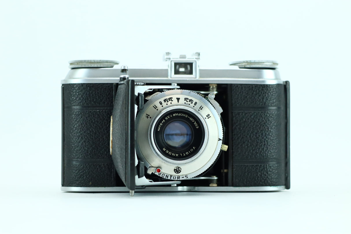 Voigtlander Vito مع عدسة Color-Skopar 1:3.5 F=5 سم