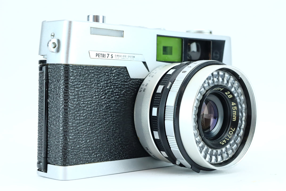 Petri 7S + Petri 45mm f/2.8 (SN: 707145)