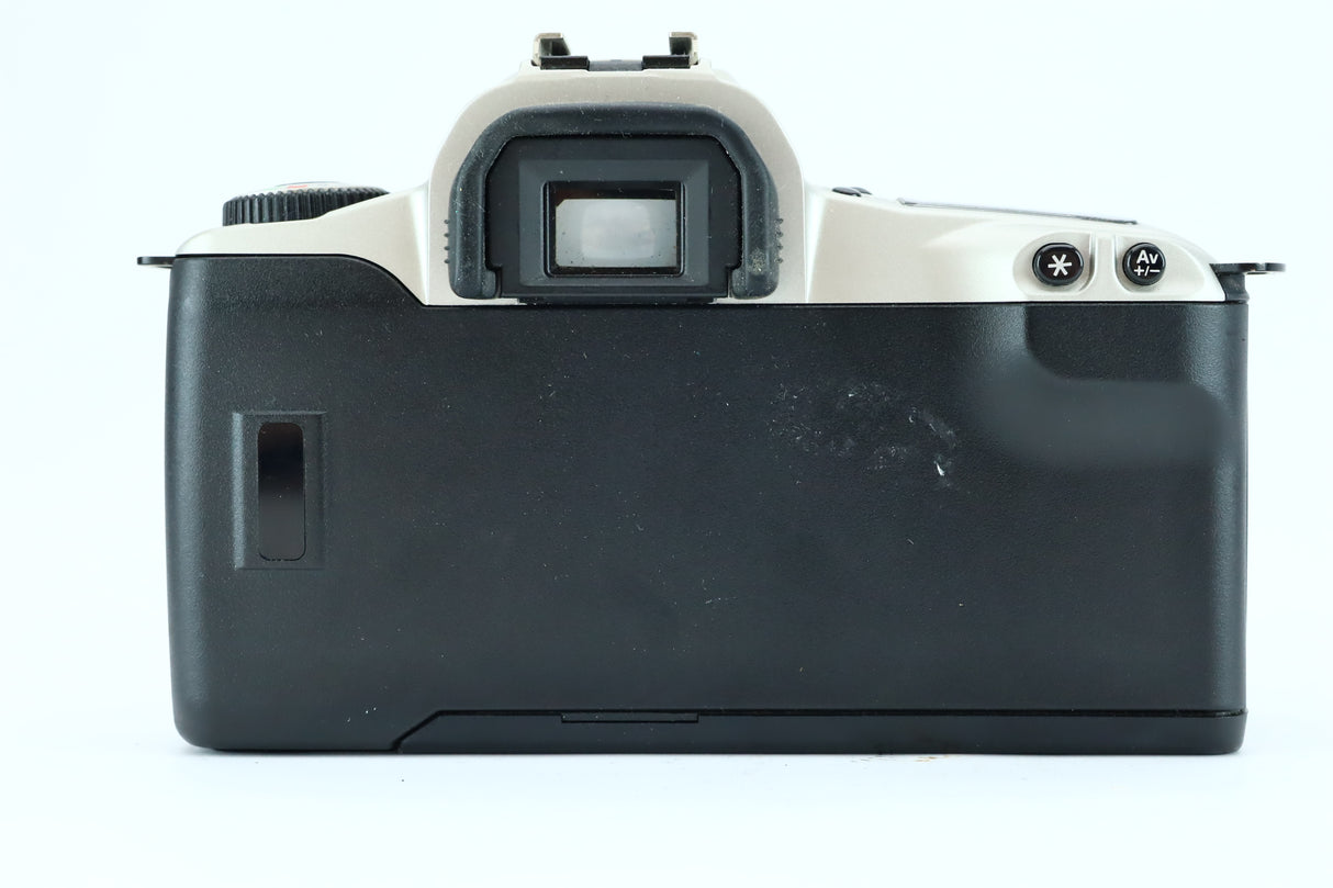 Canon EOS 300 + Tamron 28–80mm f/3.5–5.6 (SN: 335238) – Lightweight Autofocus SLR with Versatile Zoom Lens