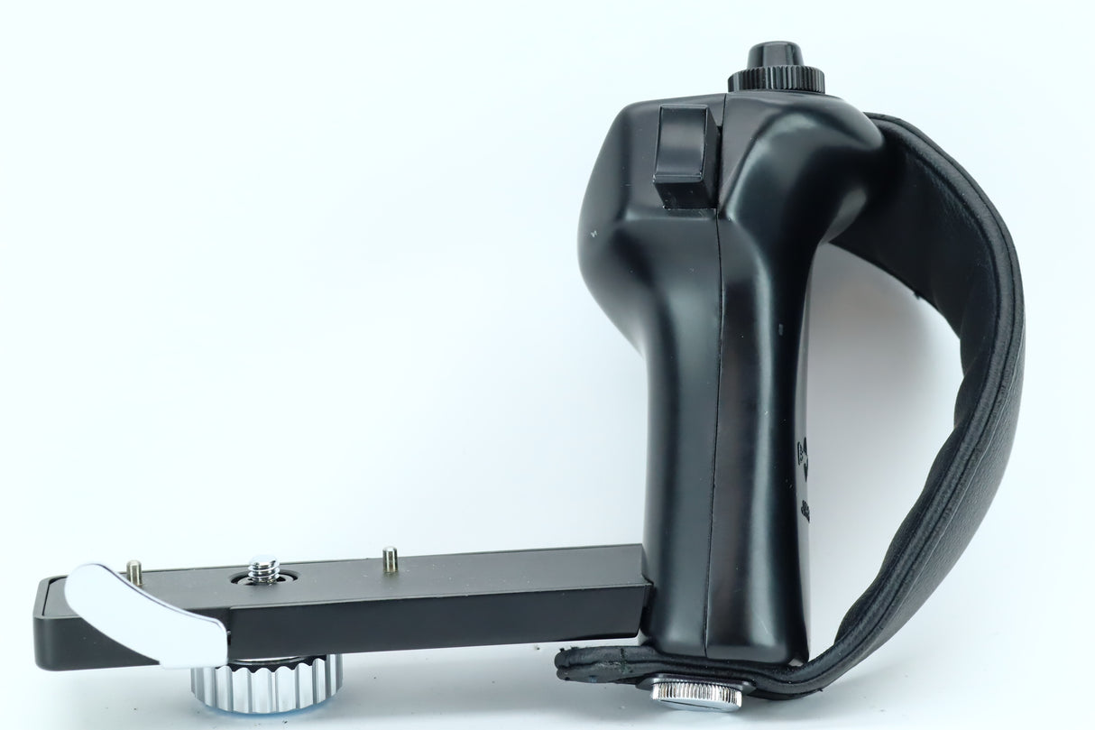 Mamiya 645+ Mamiya-Sekor C 80mm f/2.8+ Grip + Case + Original Manual