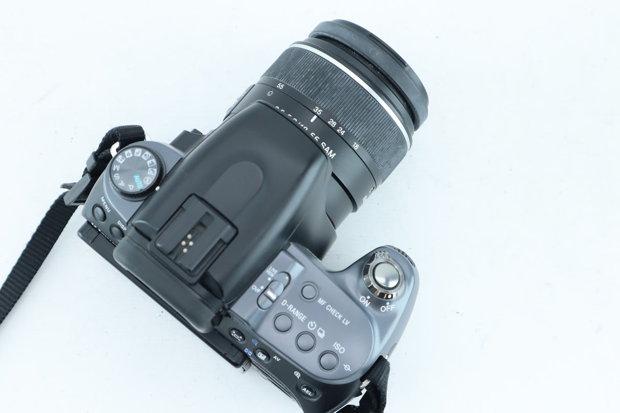 Sony A550 with 3,5-5,6/18-55mm SAM