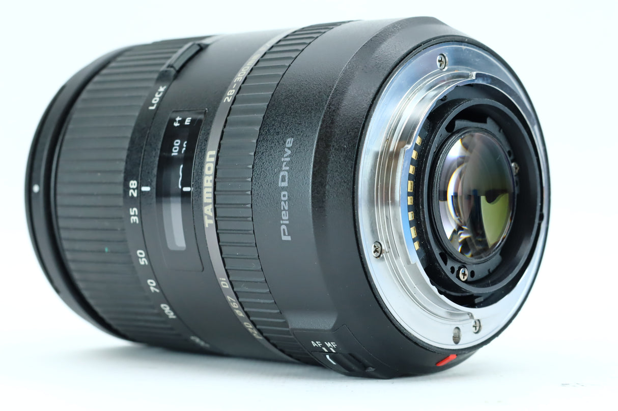Tamron 28–300mm f/3.5–6.3