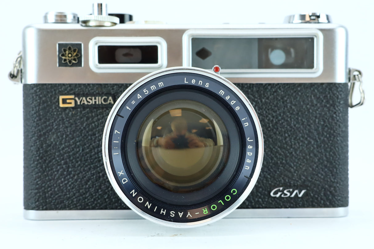 Yashica Electro 35 GSN + Color-Yashinon DX 45mm f/1.7