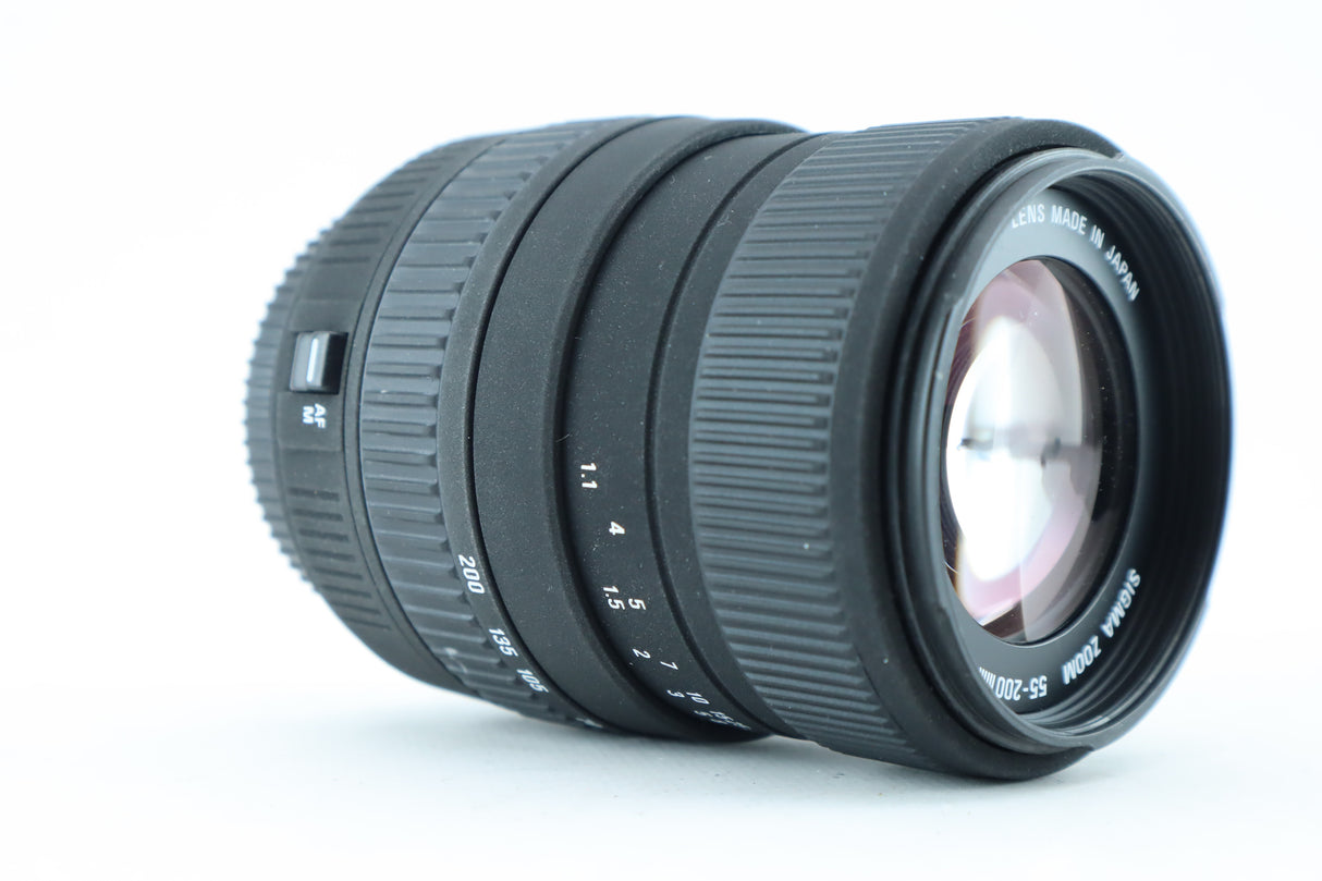 Sigam 55-200mm 4-5,6 DC