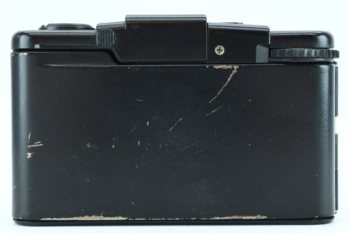 Olympus XA2 + D.Zuiko 35mm f/3.5