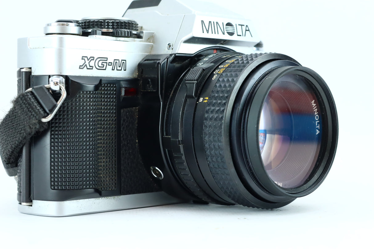 Minolta XG-M + Minolta MD 50mm f/1.7 (SN: 8390490)