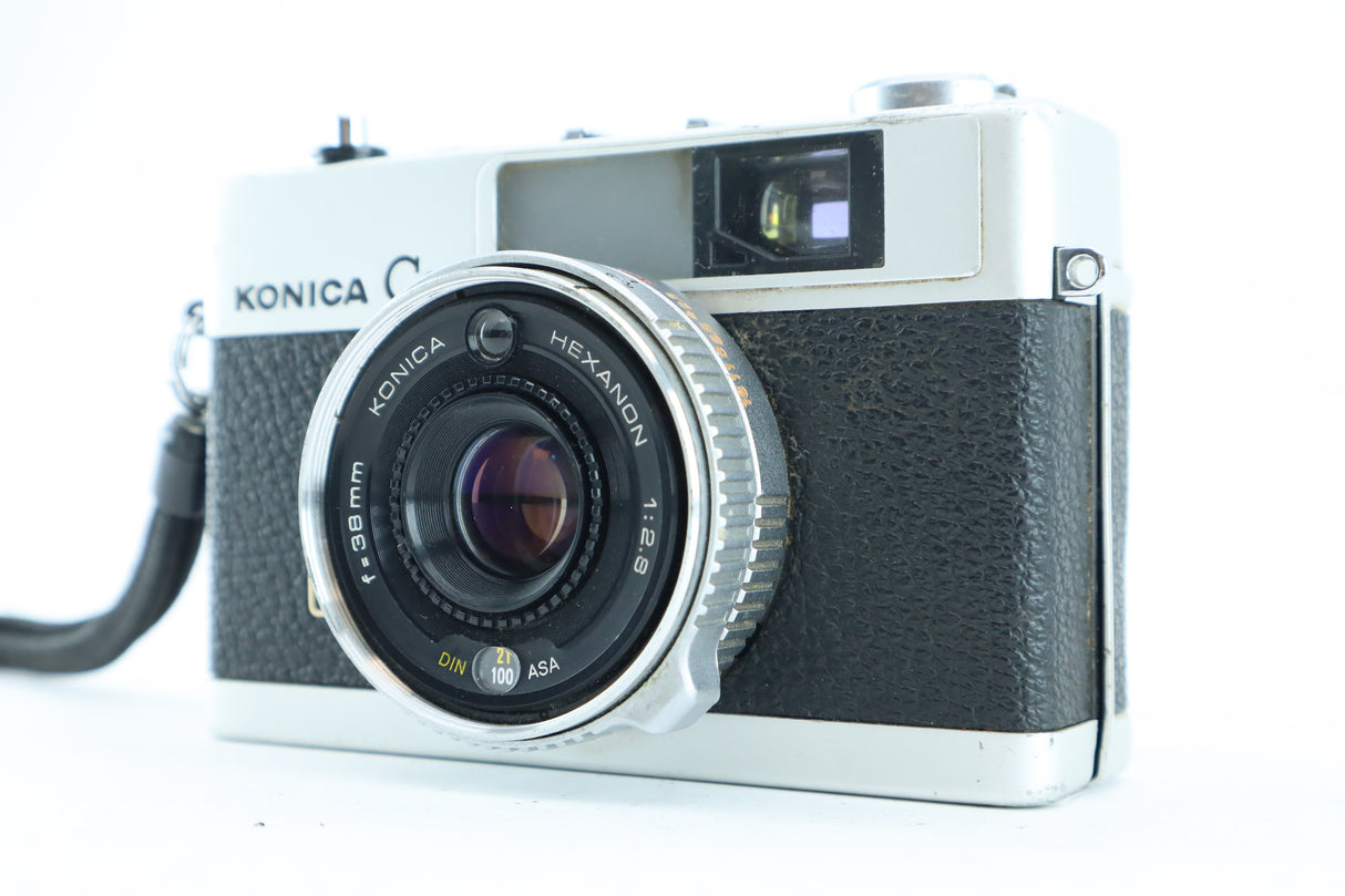 Konica C35 V with a Hexanon 1:2.8 f=38mm lens