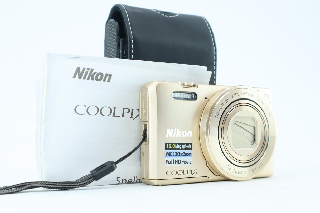 Nikon Coolplix s7000