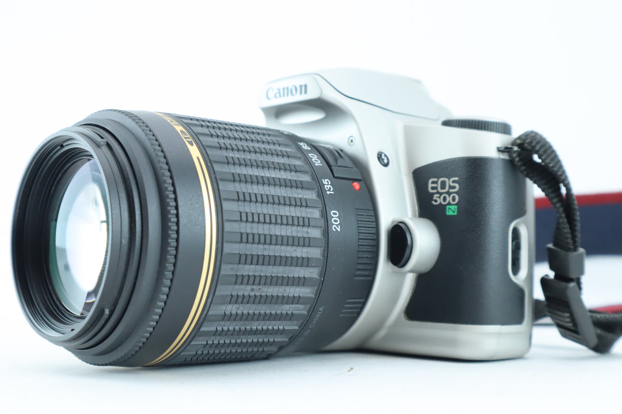 Canon EOS 500N with Tamron AF 55-200mm 4-5,6