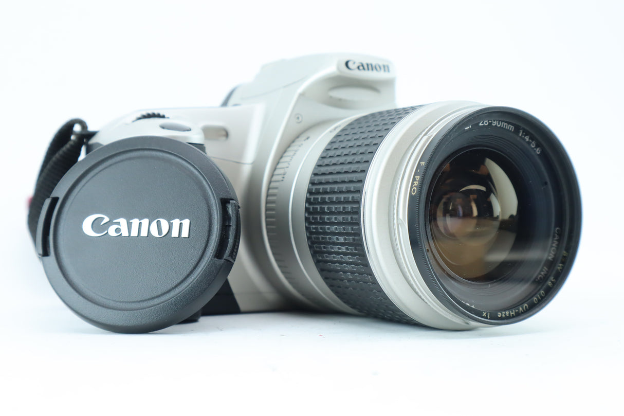 Canon EOS 300 with EF 28-90mm 4-5,6