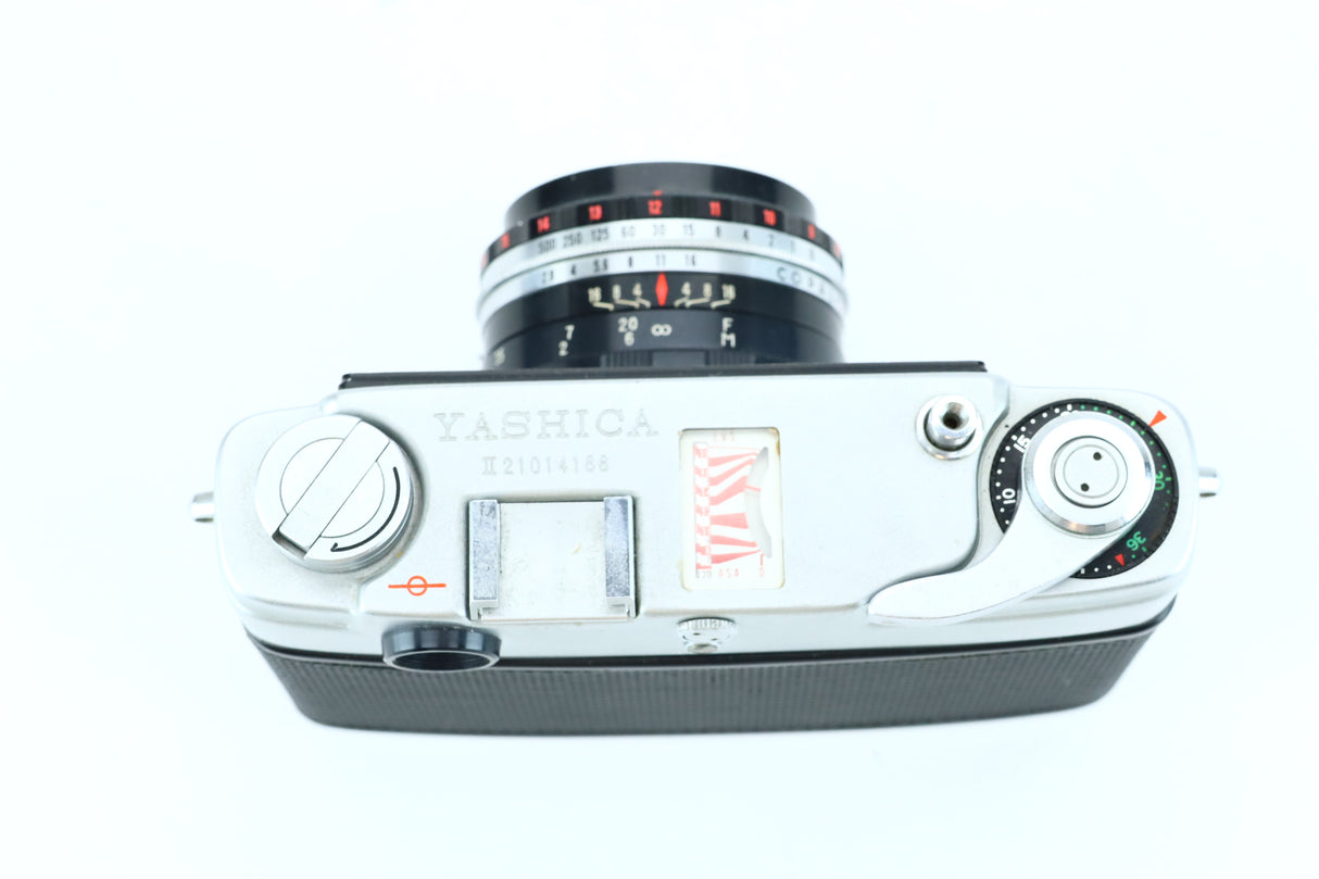 Yashica Minister II (SN: 21014166) + Yashinon 45mm f/2.8 (SN: 667711)