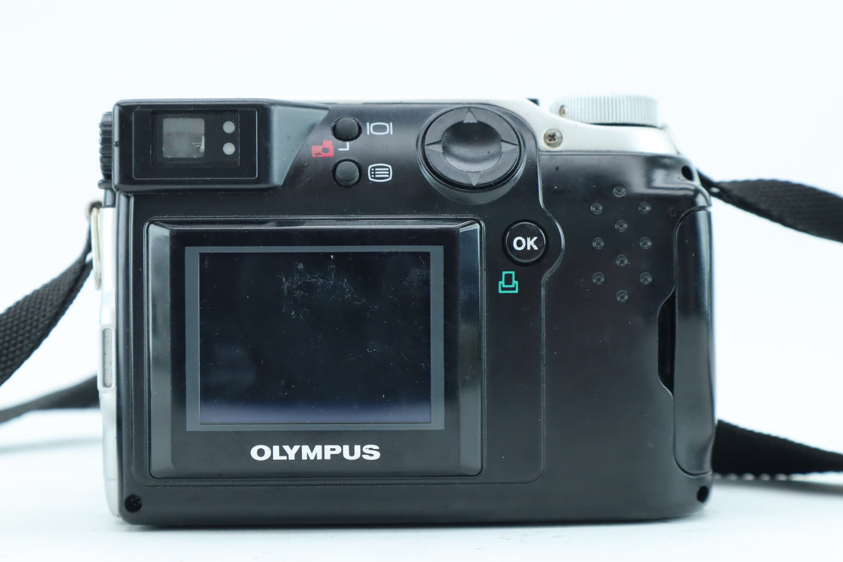 Olympus Camedia C-2000 Zoom
