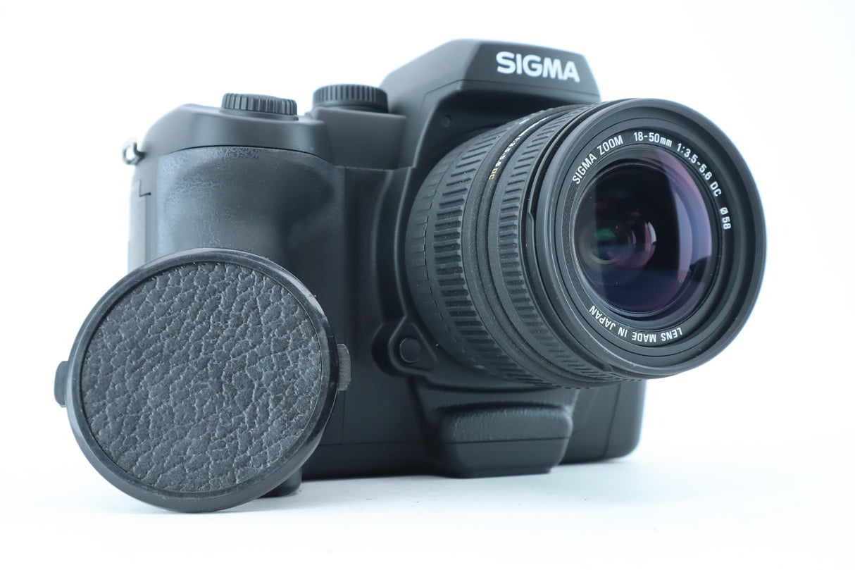 Sigma SD10 with18-50mm 3,5-5,6 DC