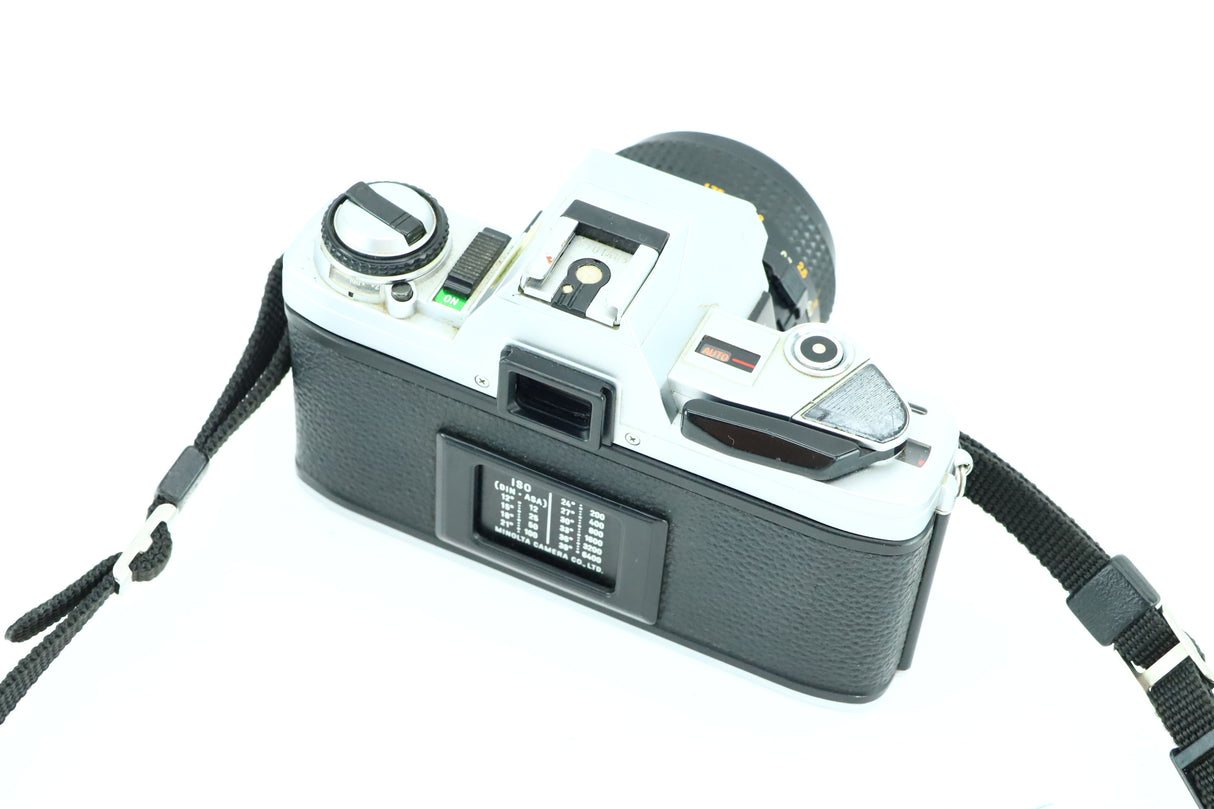 مينولتا X-300 مع عدسة مينولتا MD مقاس 50 مم 1:2