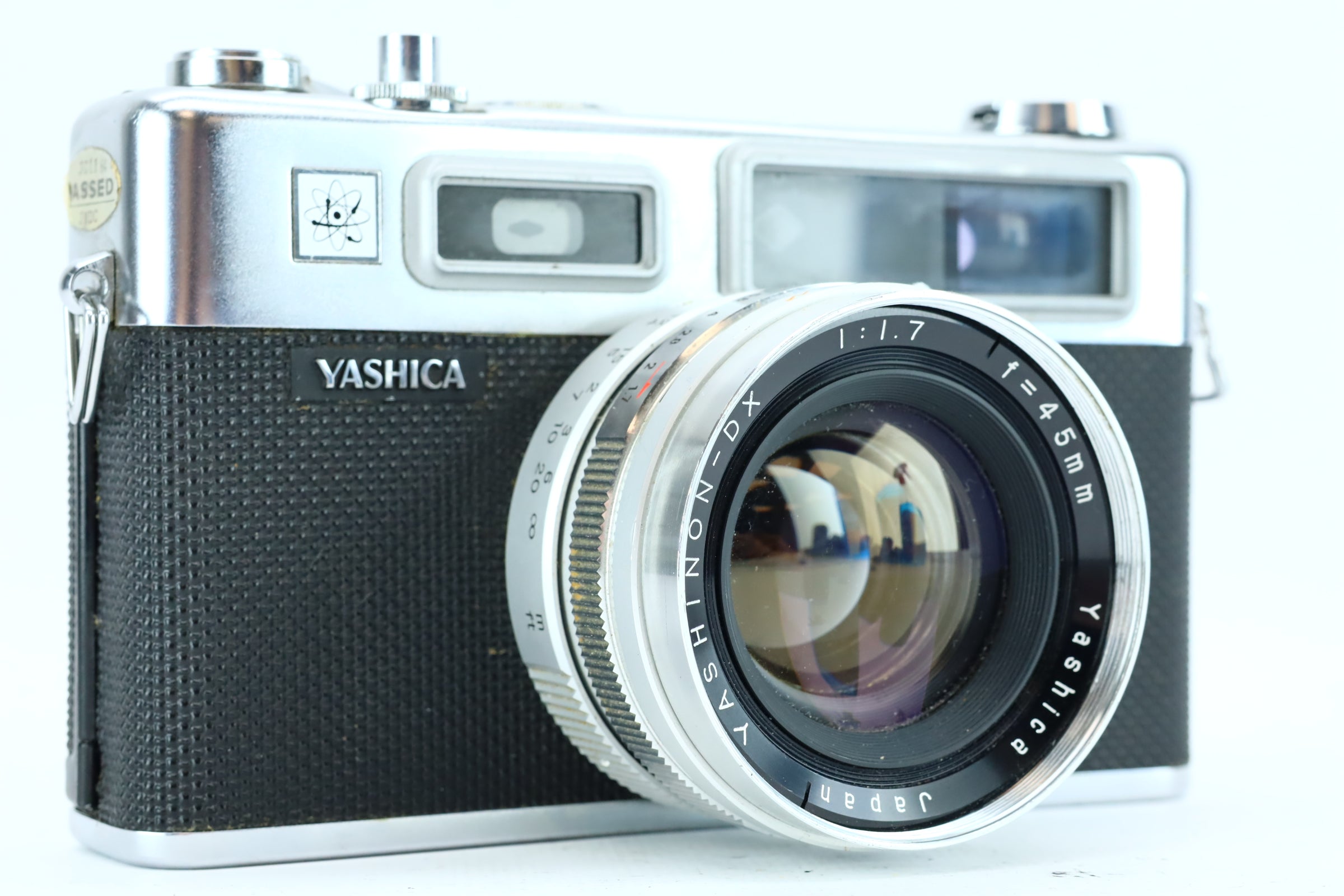 Yashica Electro 35 + Yashinon-DX 45mm f/1.7 – Hard to Find Camera