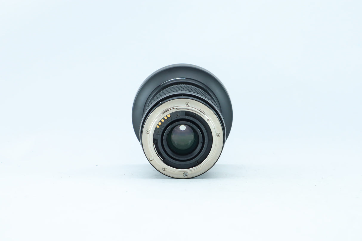 Tokina AF 28-210mm f/3.5-5.6