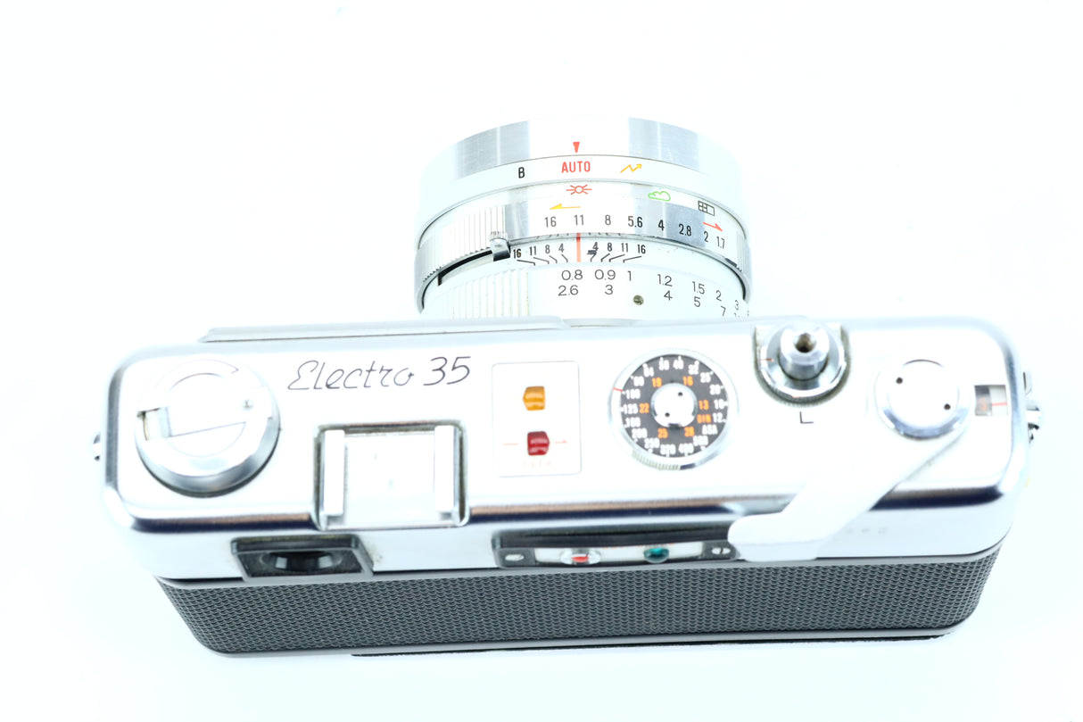 Yashica Electro 35 + Yashinon-DX 45mm f/1.7