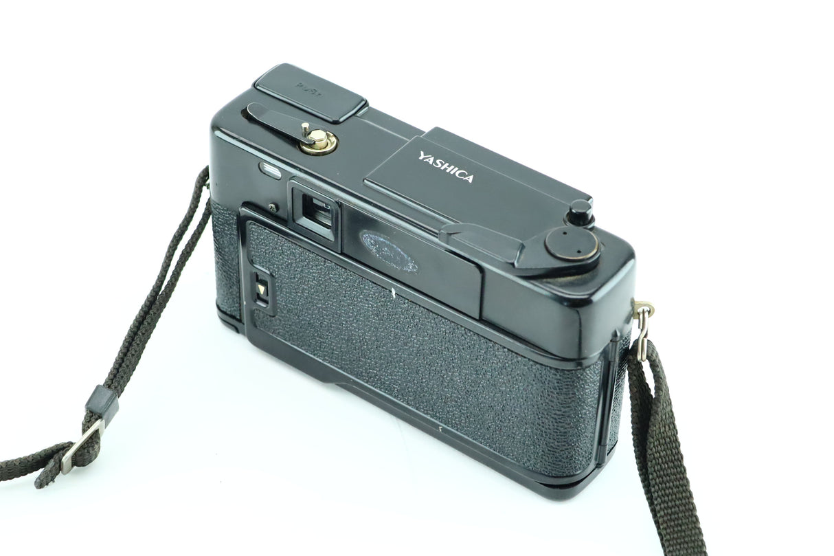 Yashica autofocus met Yashica 38mm 1:2.8 lens