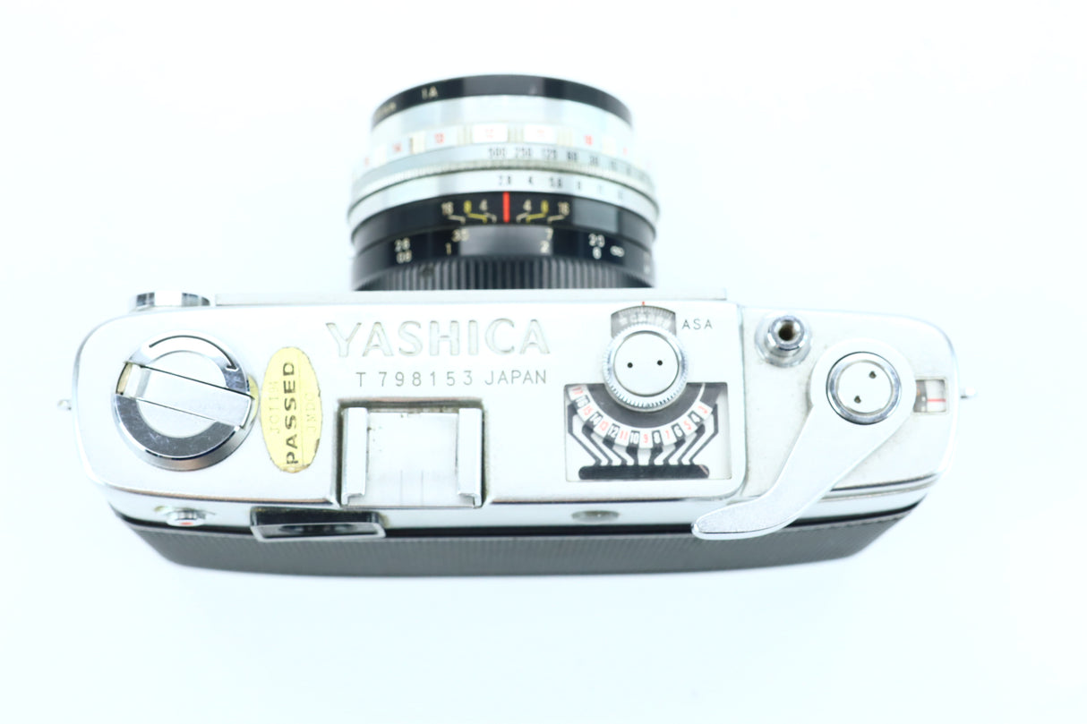 Yashica Minister-D + Yashinon 45mm f/2.8 (SN: T798153)