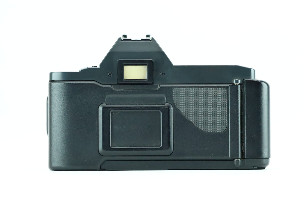 Canon T70 con Osawa MC 1:3.5-4.5 28-80mm