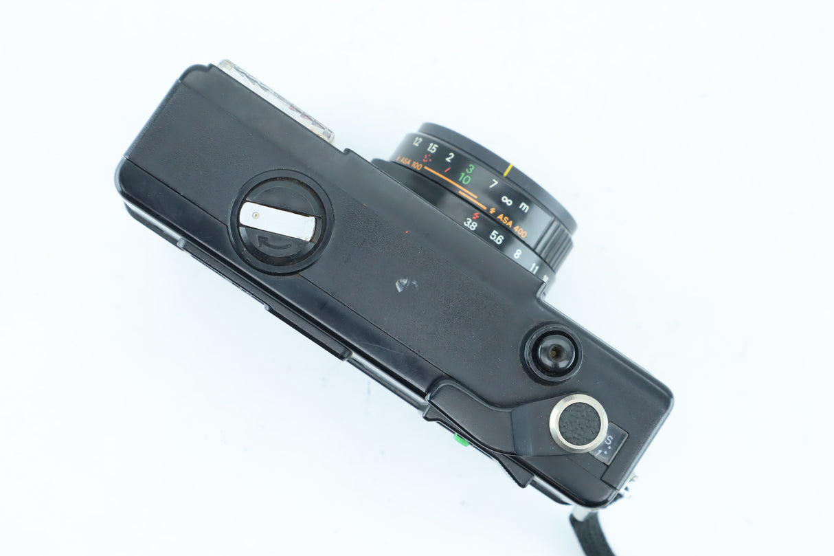 Ricoh 35 EFL with Rikenon 3,8/40mm