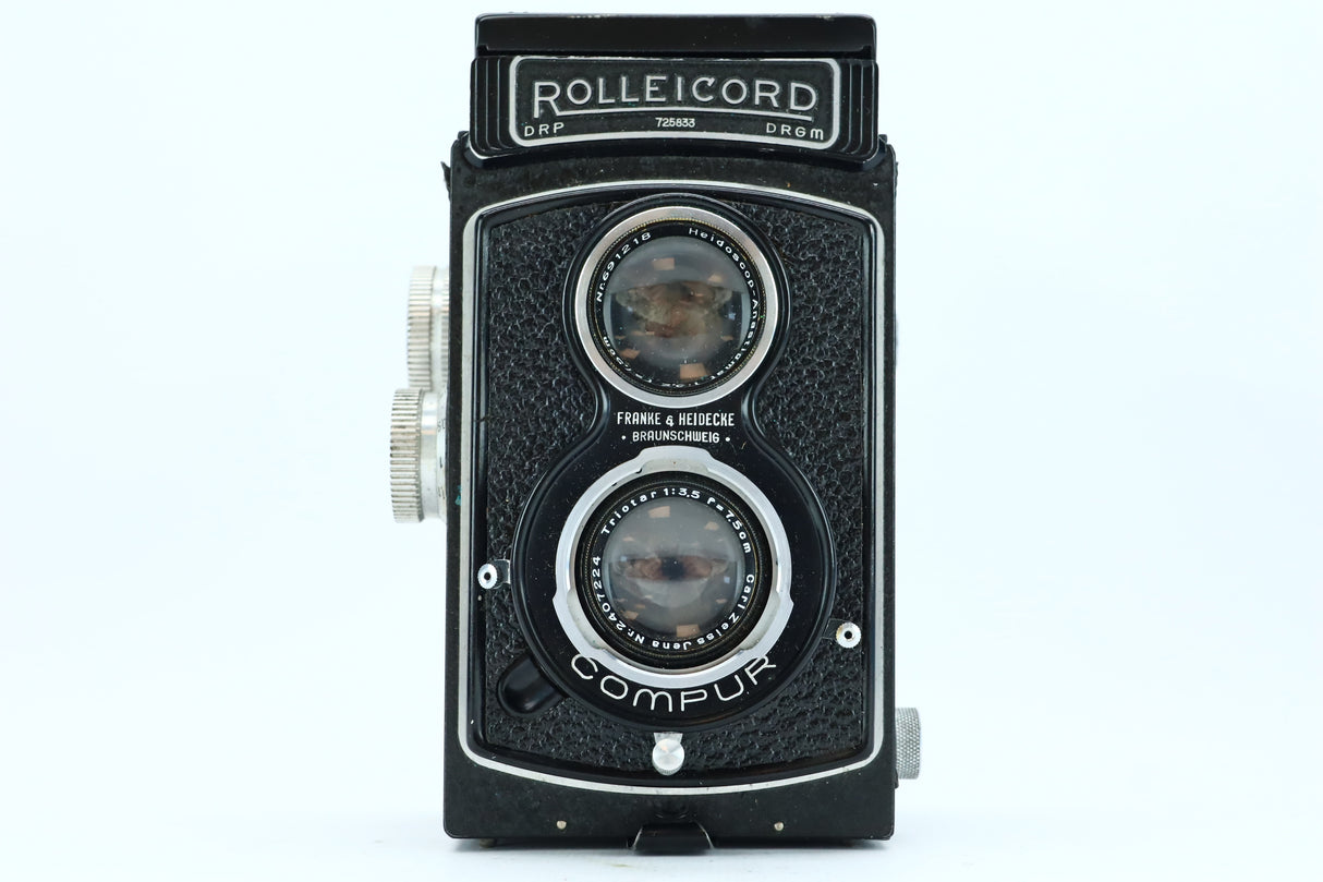 Rolleicord + Carl Zeiss Triotar 75mm f/3.5 – Classic Twin-Lens Reflex Camera