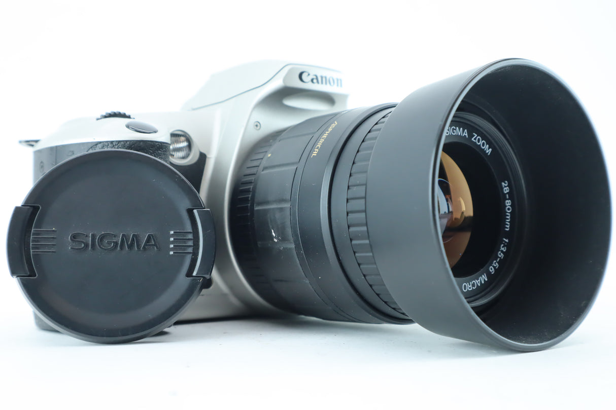 Canon EOS 500N with 28-80mm